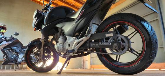 HONDA CB 300R HONDA CB 300R